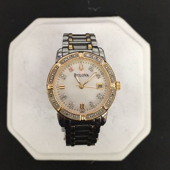 BULOVA
